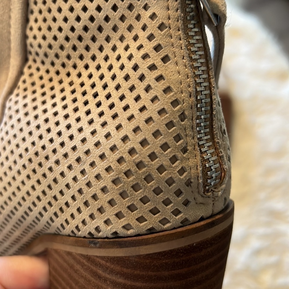 Steve Madden Heeled Bootie - Picture 3 of 4